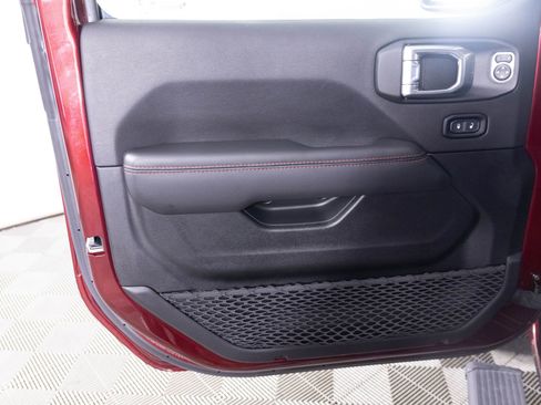 Used 2022 Jeep Wrangler Unlimited Rubicon w/ LED Lighting Group image 18