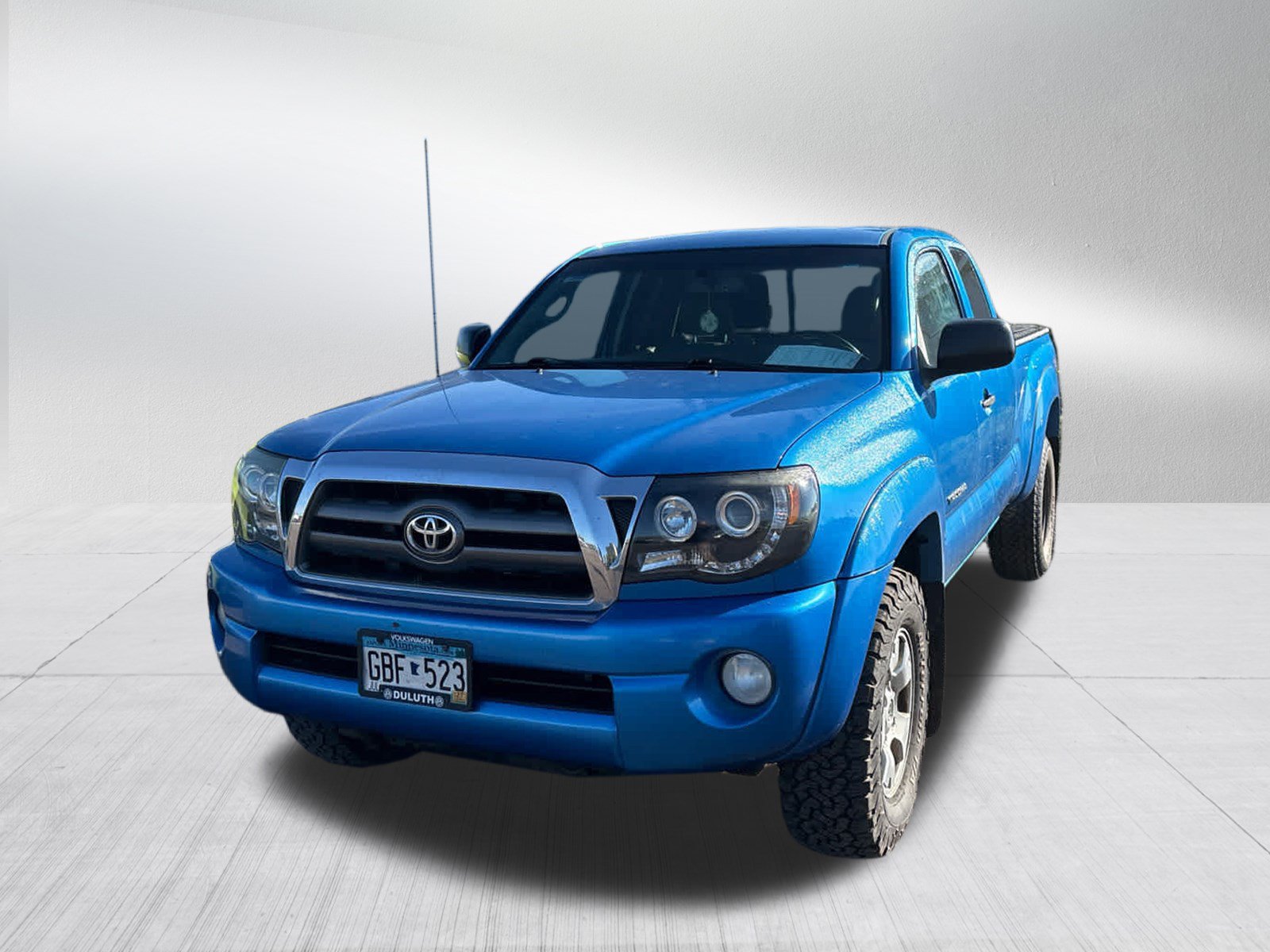 Used 2010 Toyota Tacoma 4x4 Access Cab V6 image 2