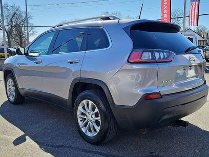Used 2019 Jeep Cherokee Latitude w/ Popular Appearance Group