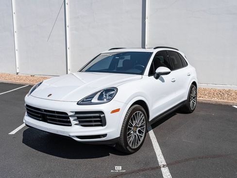 Used 2023 Porsche Cayenne Platinum Edition AWD/4WD image 21