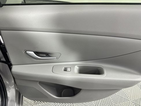 Used 2023 Hyundai Elantra SEL w/ Preferred Accessory Package FWD image 27