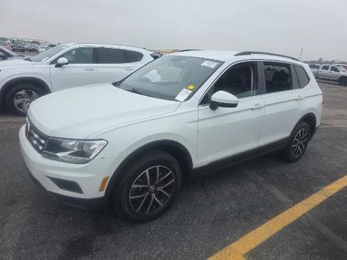 Used 2021 Volkswagen Tiguan SEL image 11