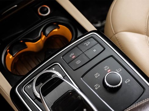 Used 2019 Mercedes-Benz GLS 450 4MATIC w/ Premium 1 Package image 28