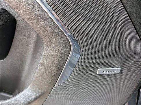 Used 2023 GMC Yukon SLT image 15