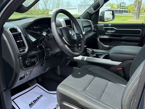 Used 2025 RAM 1500 Big Horn AWD/4WD image 13