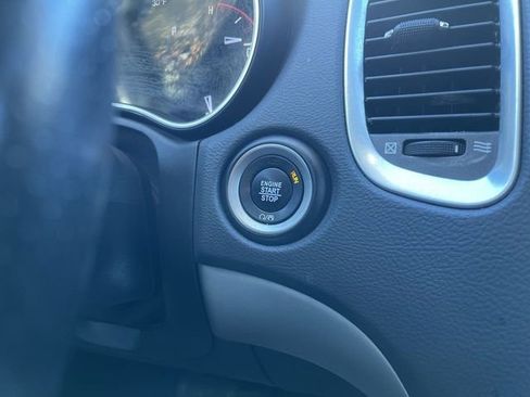 Used 2020 Dodge Durango SXT w/ Popular Equipment Group image 17