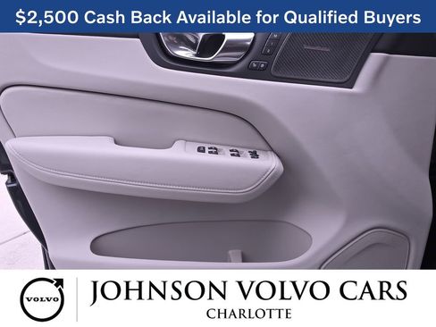 New 2026 Volvo XC60 B5 Ultra w/ Protection Package Premier image 28