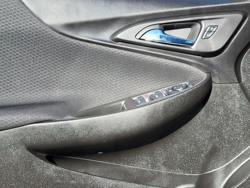 Used 2023 Chevrolet Malibu LT image 6