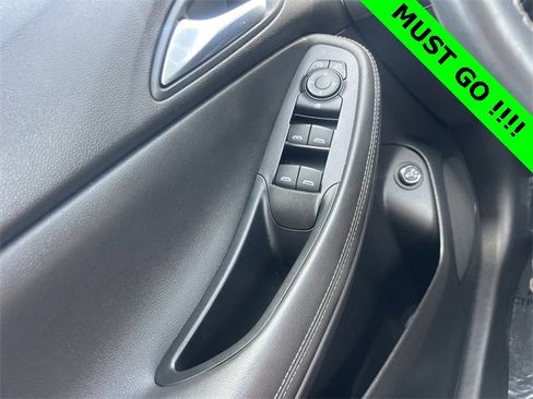 Used 2023 Buick Encore GX Select w/ Sport Touring Package image 28