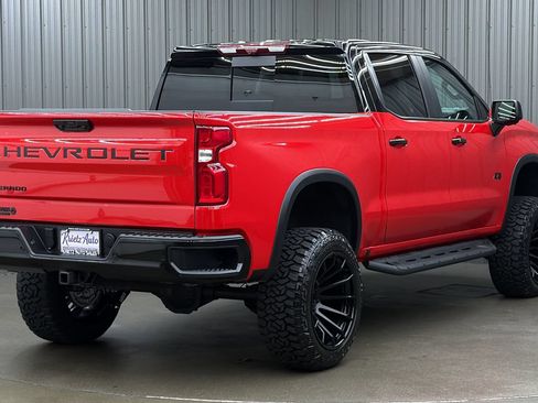 Used 2026 Chevrolet Silverado 1500 ZR2 w/ LPO, Dark Essentials Package AWD/4WD image 5