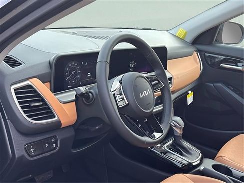New 2025 Kia Seltos EX w/ EX Sunroof Package image 5
