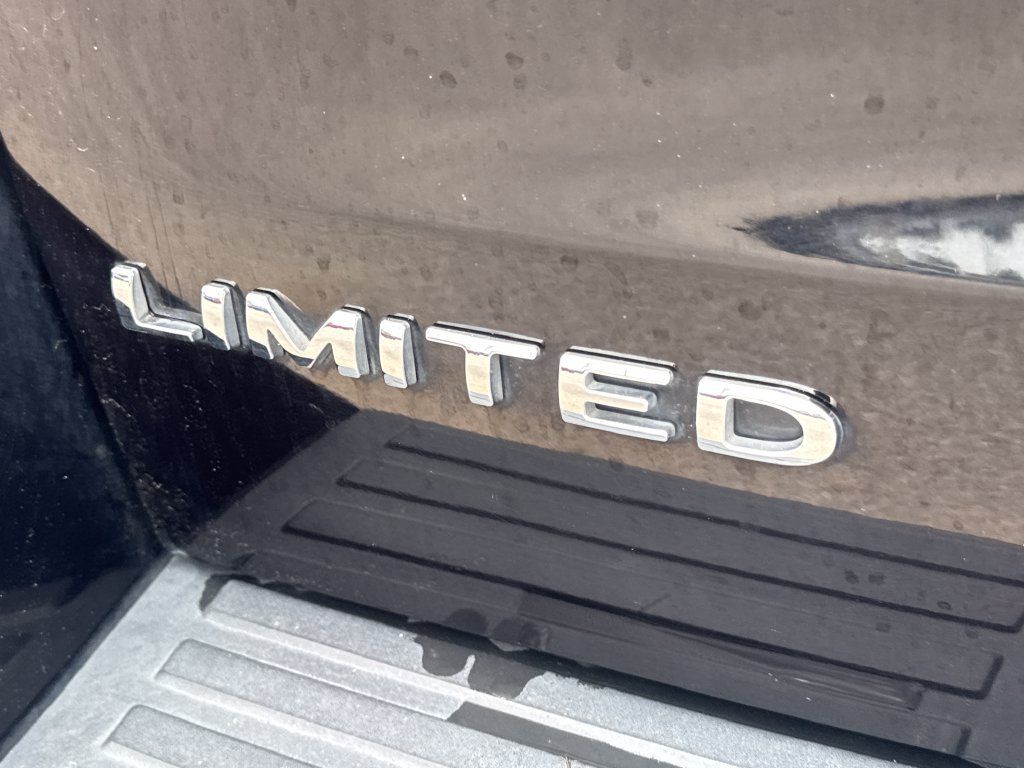 Used 2024 Ford Expedition Limited AWD/4WD image 9