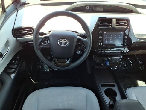Used 2022 Toyota Prius LE FWD image 23