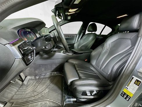 Used 2023 BMW 540i xDrive w/ M Sport Package image 15