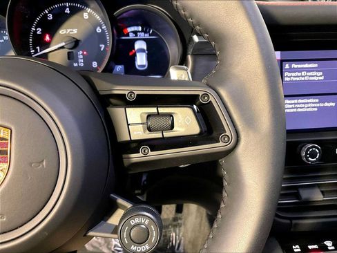 Certified 2026 Porsche Macan GTS AWD/4WD image 28