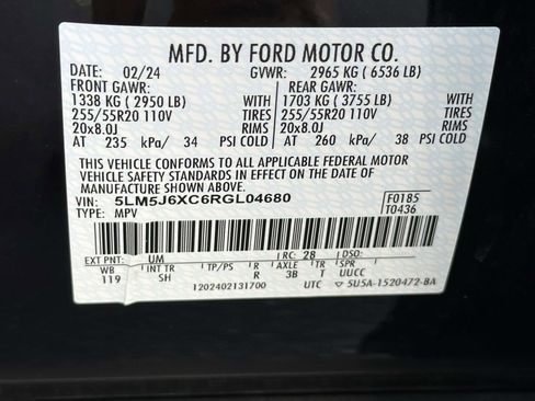 Used 2024 Lincoln Aviator AWD w/ Premium Package image 28