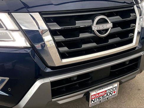 Certified 2022 Nissan Armada Platinum image 28