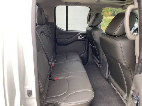 Used 2020 Nissan Frontier PRO-4X w/ Pro-4x Utility Package image 20