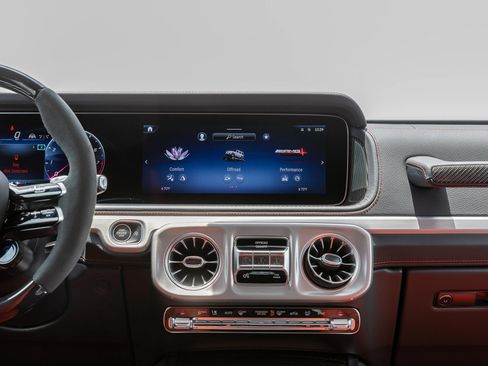 Used 2025 Mercedes-Benz G 63 AMG 4MATIC image 22