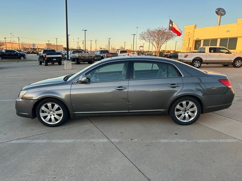 Used 2007 Toyota Avalon XL image 4