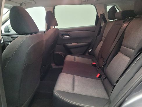 Used 2024 Nissan Rogue SV FWD image 18
