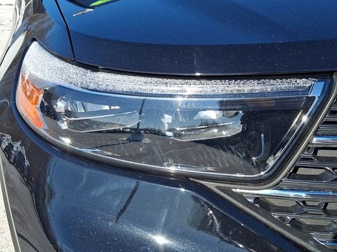 Certified 2022 Ford Explorer XLT w/ Equipment Group 202A image 9