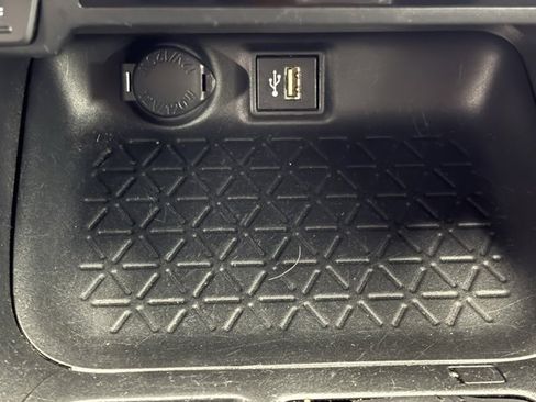 Used 2024 Toyota RAV4 XLE image 26