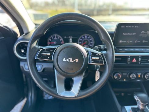 Used 2022 Kia Forte Sedan FWD image 23