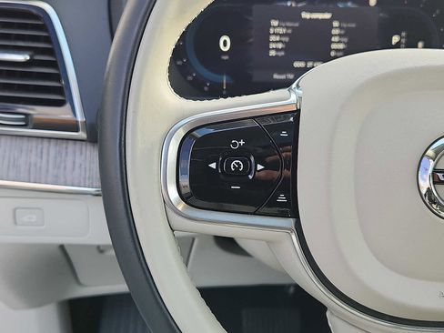 Certified 2023 Volvo XC90 B6 Plus w/ Protection Package Premier image 20