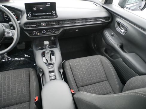Certified 2024 Honda HR-V LX image 11