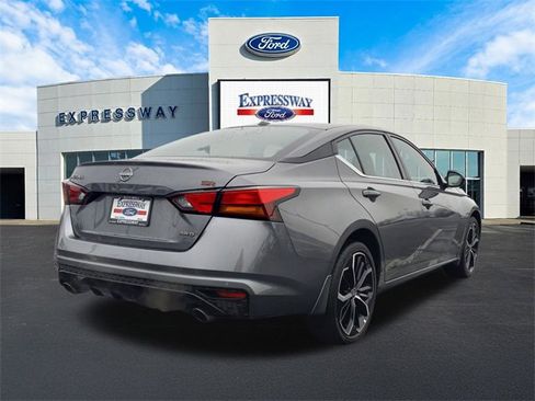 Used 2025 Nissan Altima 2.5 SR image 6