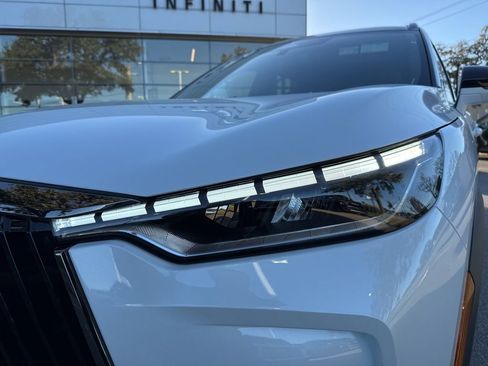 New 2026 INFINITI QX60 Autograph w/ Dark Cargo Package image 9