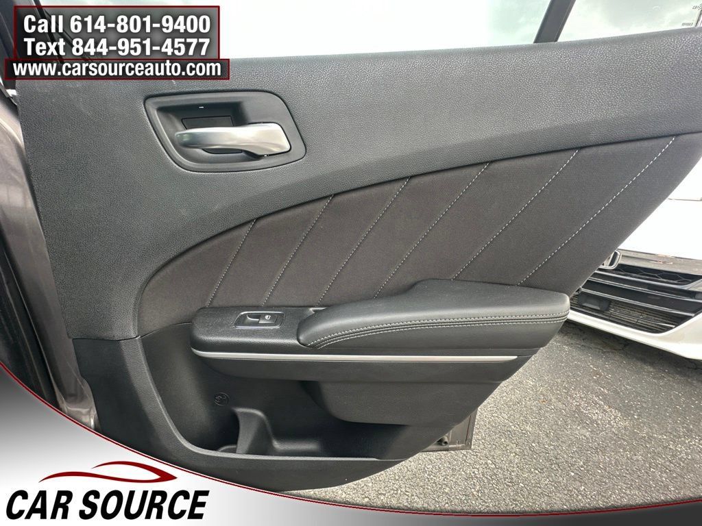 Used 2020 Dodge Charger SXT RWD image 22