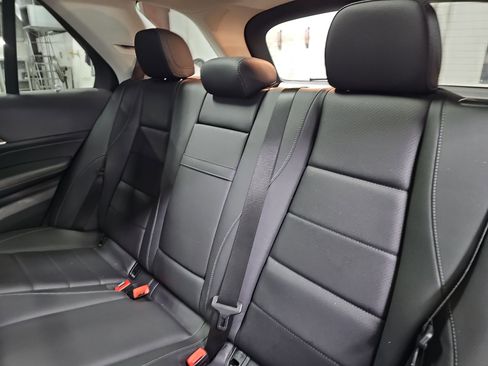 Used 2024 Mercedes-Benz GLE 450 4MATIC image 15