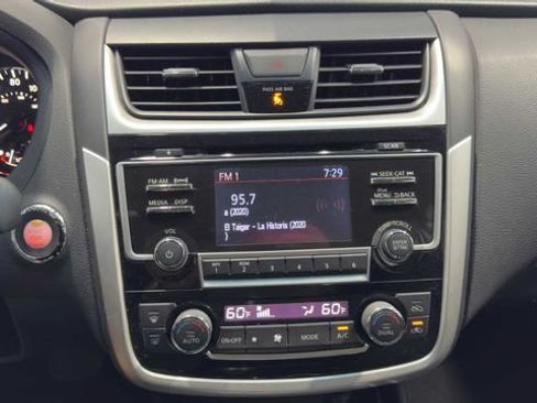 Used 2018 Nissan Altima 2.5 SV FWD image 28