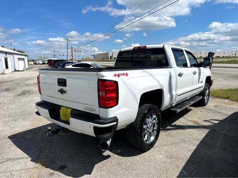 Used 2016 Chevrolet Silverado 2500 High Country w/ Duramax Plus Package image 3