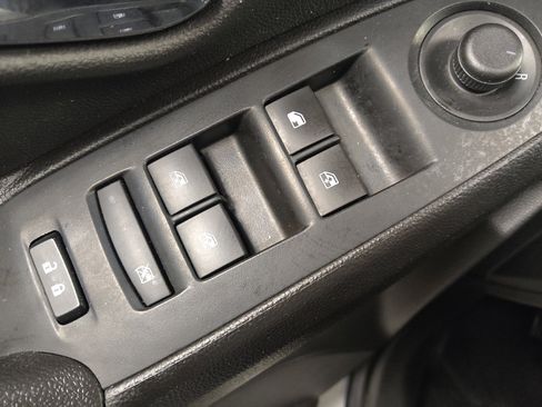 Used 2019 Chevrolet Trax LT w/ LT Convenience Package AWD/4WD image 27