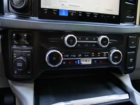 Used 2024 Ford F250 Limited w/ FX4 Off-Road Package AWD/4WD image 19