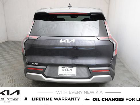 New 2026 Kia EV9 Light RWD image 6