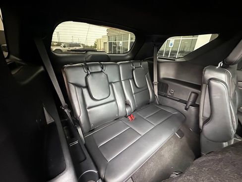 Used 2025 Ford Explorer ST AWD/4WD image 28