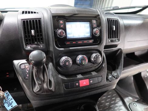 Used 2018 RAM ProMaster 2500 FWD image 24