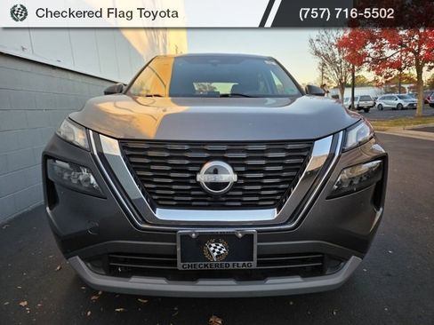 Used 2023 Nissan Rogue S image 12