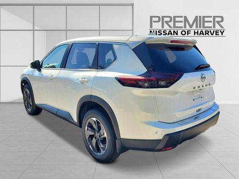 New 2026 Nissan Rogue SV FWD image 6