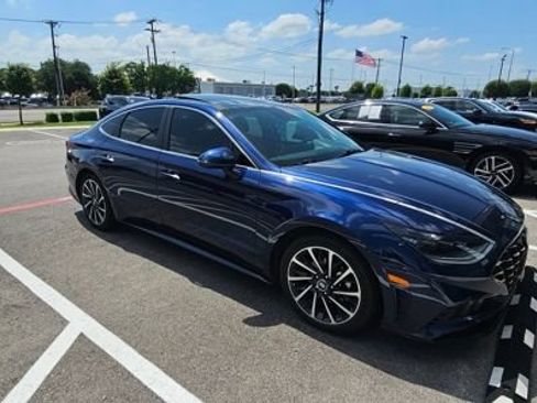 Used 2022 Hyundai Sonata Limited w/ Cargo Package FWD image 6