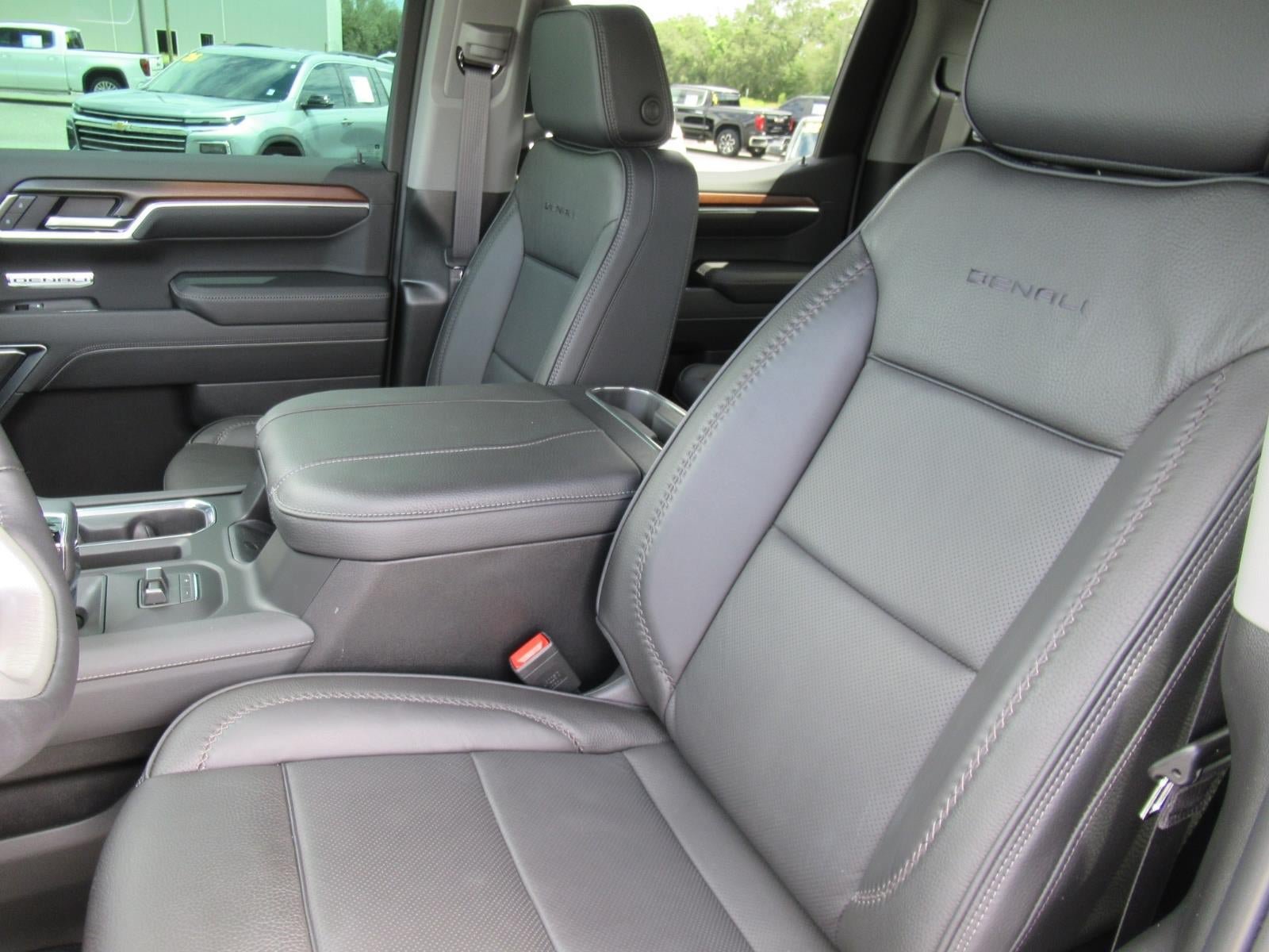 Used 2026 GMC Sierra 1500 Denali AWD/4WD image 22