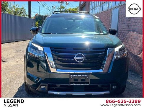 Certified 2022 Nissan Pathfinder SL image 2