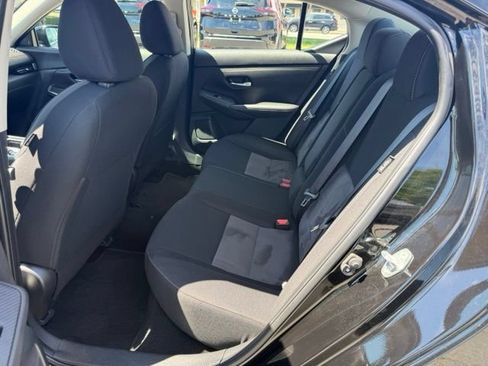 Used 2023 Nissan Sentra SR w/ Midnight Edition Package FWD image 23