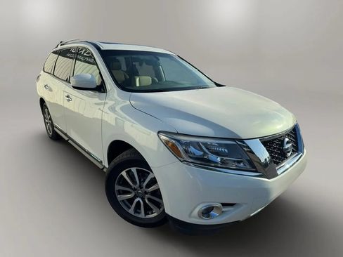 Used 2013 Nissan Pathfinder SL w/ SL Premium Pkg FWD image 2