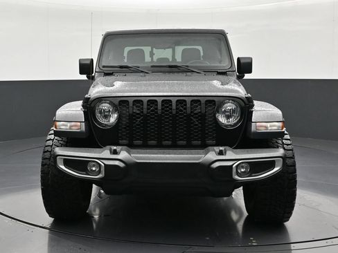 Used 2021 Jeep Gladiator Sport AWD/4WD image 8