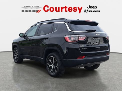 Certified 2024 Jeep Compass Limited AWD/4WD image 6